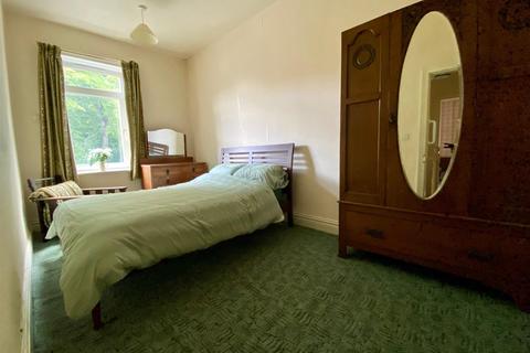 67 Barcroft Road, Huddersfield, HD4 6LB