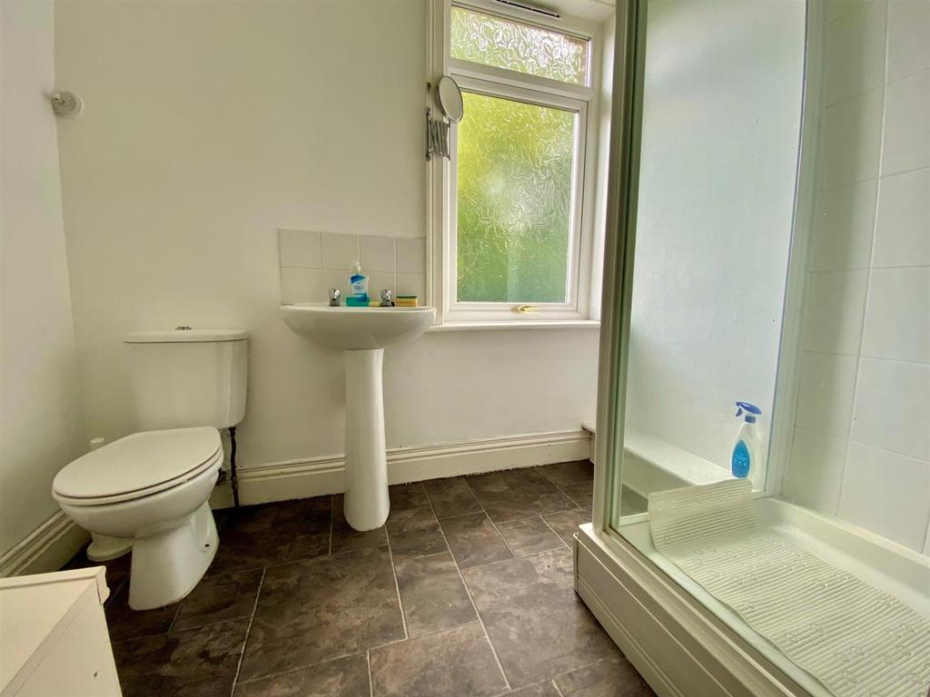Shower room.jpg
