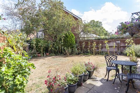 5 Stonebridge Field, Eton, Windsor, SL4 6PS