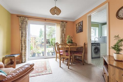 5 Stonebridge Field, Eton, Windsor, SL4 6PS
