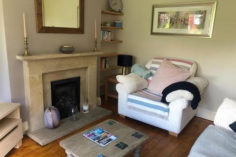 17 Carrholm Road, Leeds, LS7 2NQ