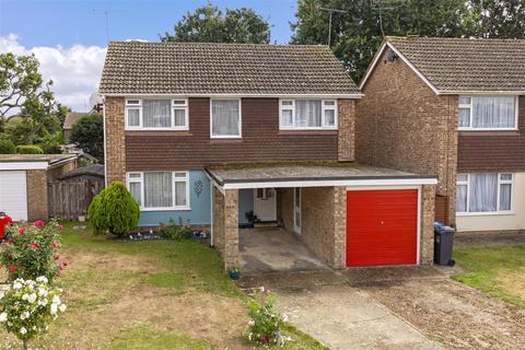 6 Arun Close, Worthing, BN13 3HT