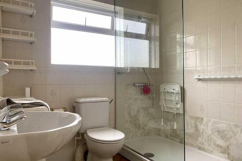 3 bedroom semi-detached house for sale - Heol Dewi Sant, Barry