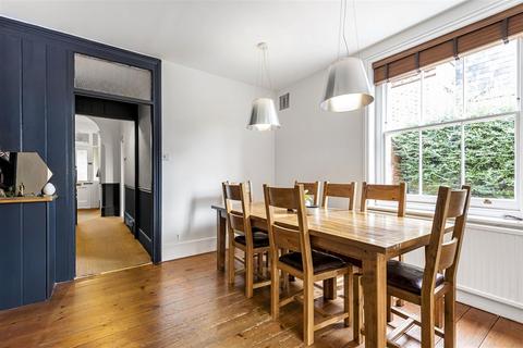 73 Alexandra Road, Reading, RG1 5PS