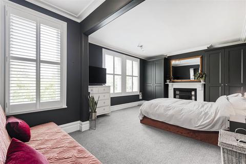 73 Alexandra Road, Reading, RG1 5PS