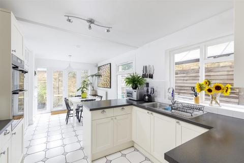 21 Ackmar Road, London, SW6 4UP