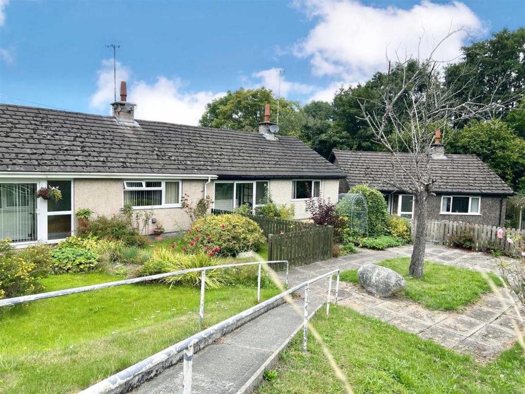 Maes Y Berllan, Melin Y Coed 2 bed semidetached bungalow for sale £