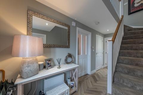 5 bedroom detached house for sale - Tiverton Way, Tarporley
