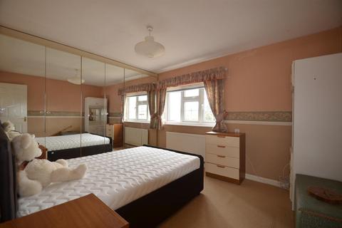3 Cornish Close, Shefford, SG17 5JT