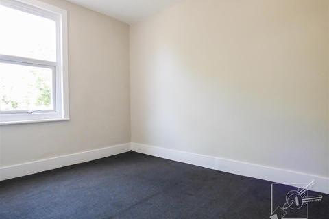 37 Factory Road, Northfleet, Gravesend, DA11 9HH