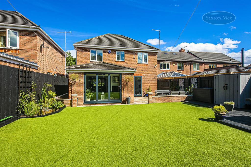 Clough Grove, Oughtibridge, S35 0JX 4 bed detached house £490,000