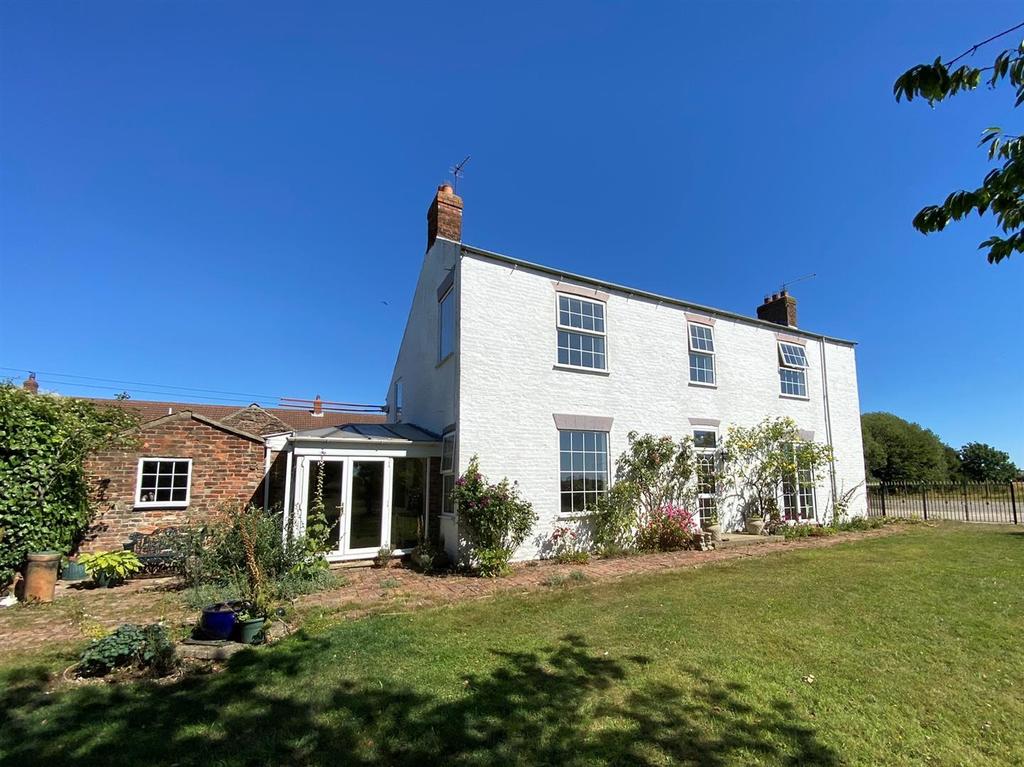 Staithes Road, Preston, Hull 5 bed detached house for sale £575,000