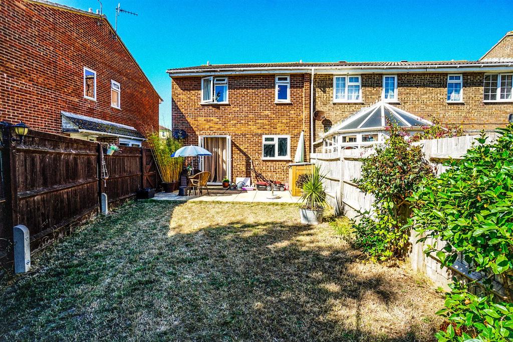 Bexhill Road, St. LeonardsOnSea 2 bed semidetached house for sale £249,950