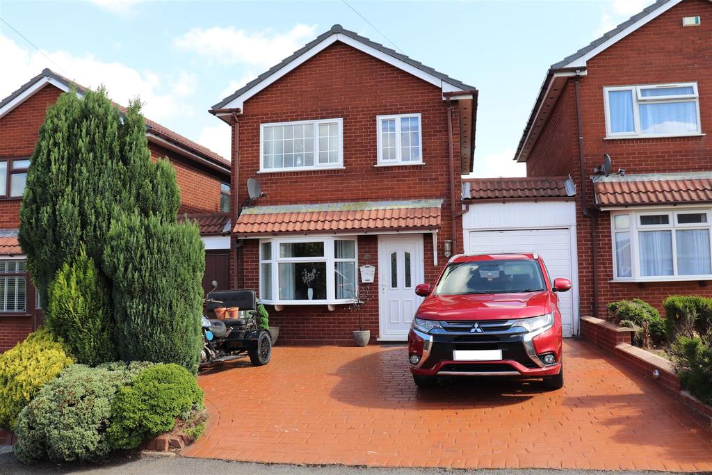 Lindon View, Brownhills 3 bed link detached house for sale £244,950