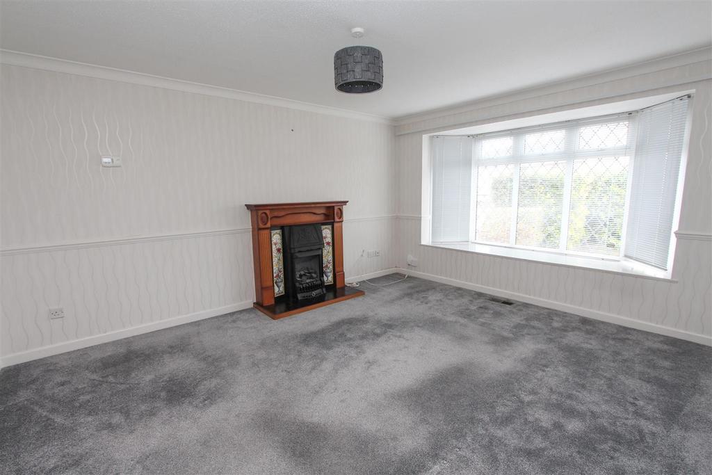 Courtenay Road, Keynsham, Bristol 2 bed bungalow for sale £350,000