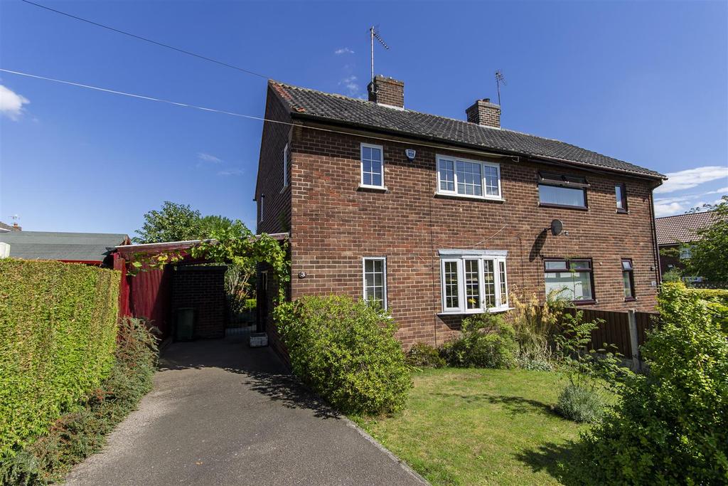 Cedar Close, Eckington, Sheffield 2 bed semidetached house £172,500
