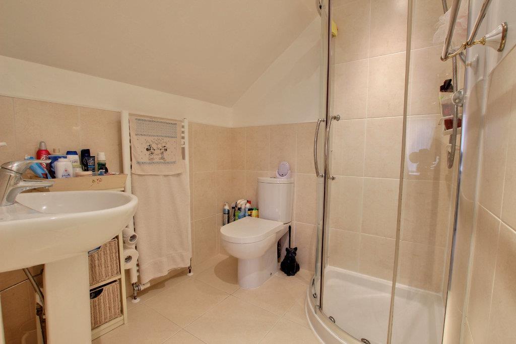 En suite shower room