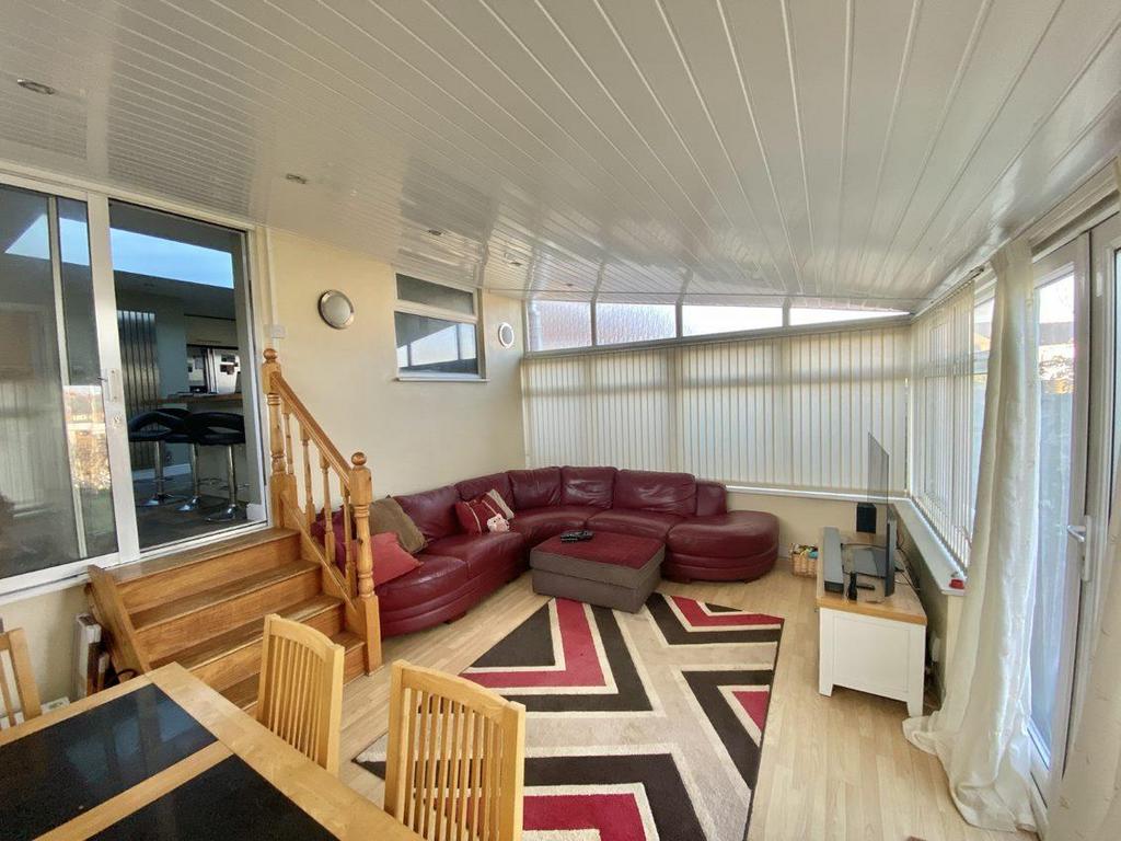Garden room.jpg