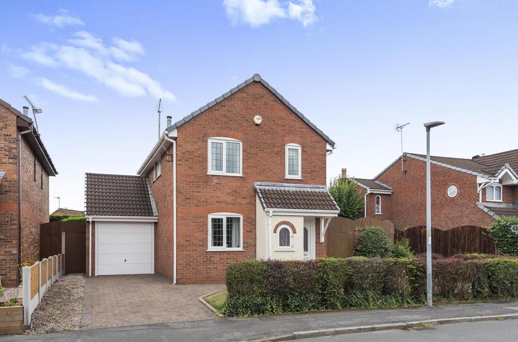 Bodmin Road, Astley, Tyldesley, Manchester 3 bed detached house for