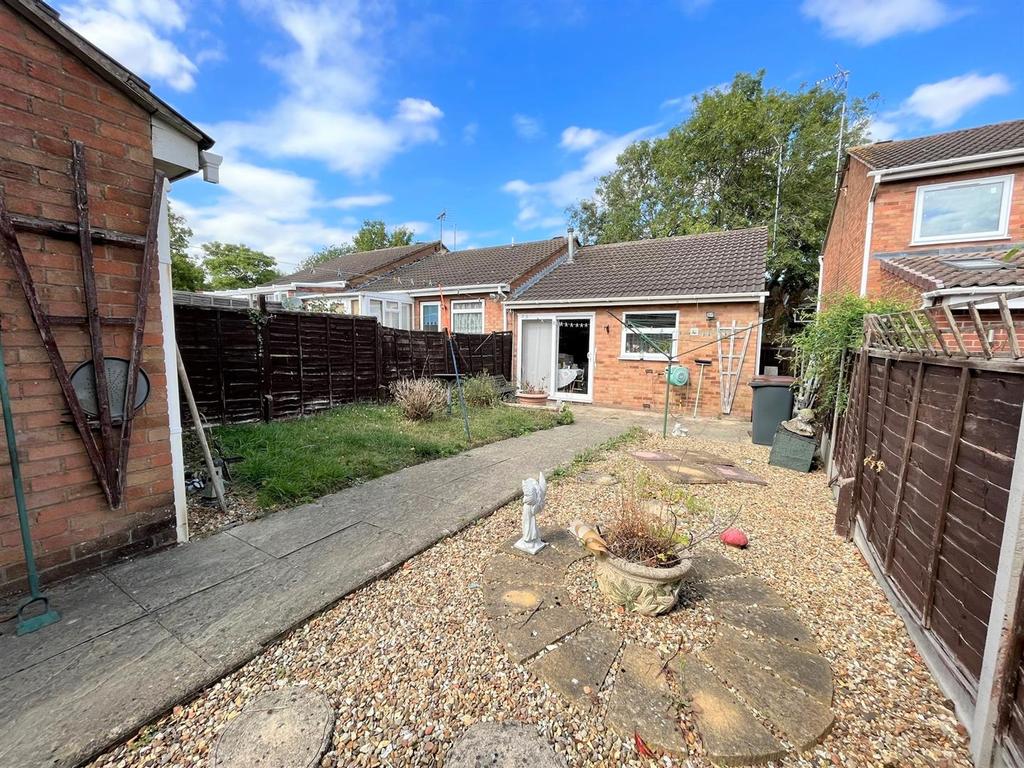 Kenwyn Green, Exhall 2 bed bungalow £160,000