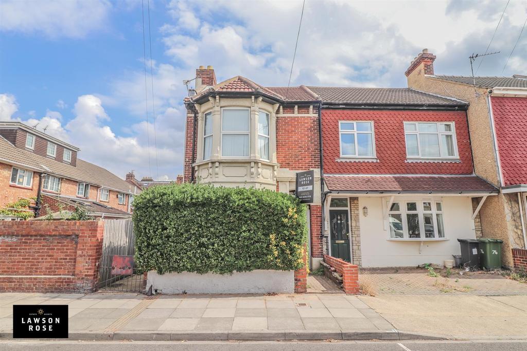 Francis Avenue, Southsea 2 bed apartment £1,100 pcm (£254 pw)