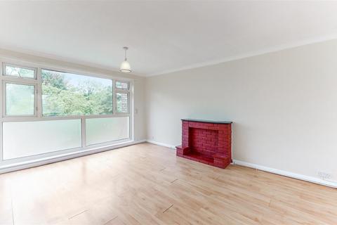 15 Thomas A Beckett Close, Wembley, HA0 2SH