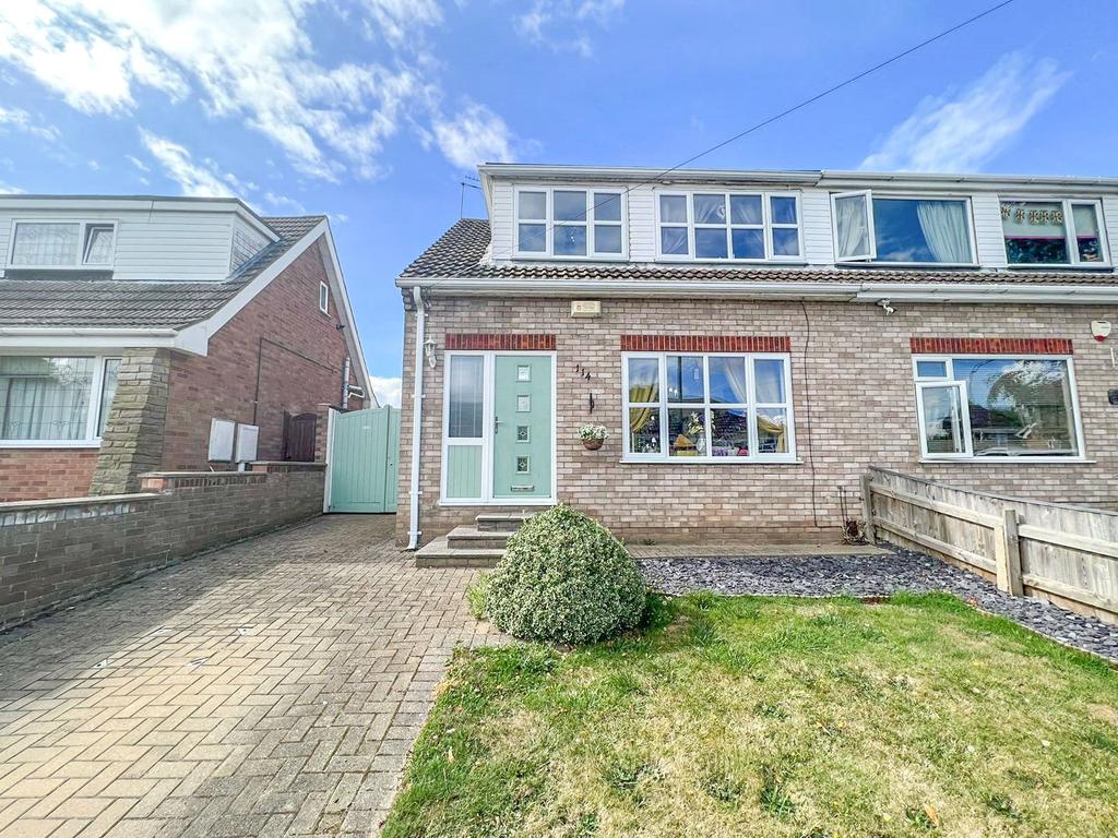 St Nicholas Drive, Wybers Wood... 3 bed semidetached house £185,000