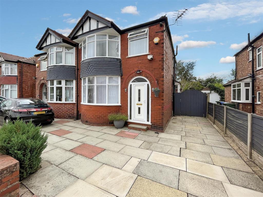 Craddock Road, Sale 3 bed semidetached house £400,000