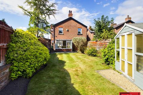 4 bedroom semi-detached house for sale - Aughton Street, Ormskirk