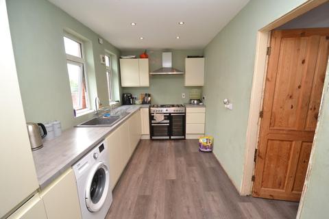 67 Thackeray Road, Bradford, BD10 0JR