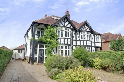 44 Riplingham Road, Kirk Ella, Hull, HU10 7TP
