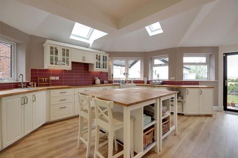 44 Riplingham Road, Kirk Ella, Hull, HU10 7TP