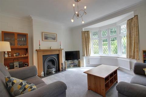 44 Riplingham Road, Kirk Ella, Hull, HU10 7TP