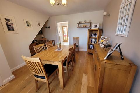 12 Glenfields Road, Haverfordwest, SA61 1EB