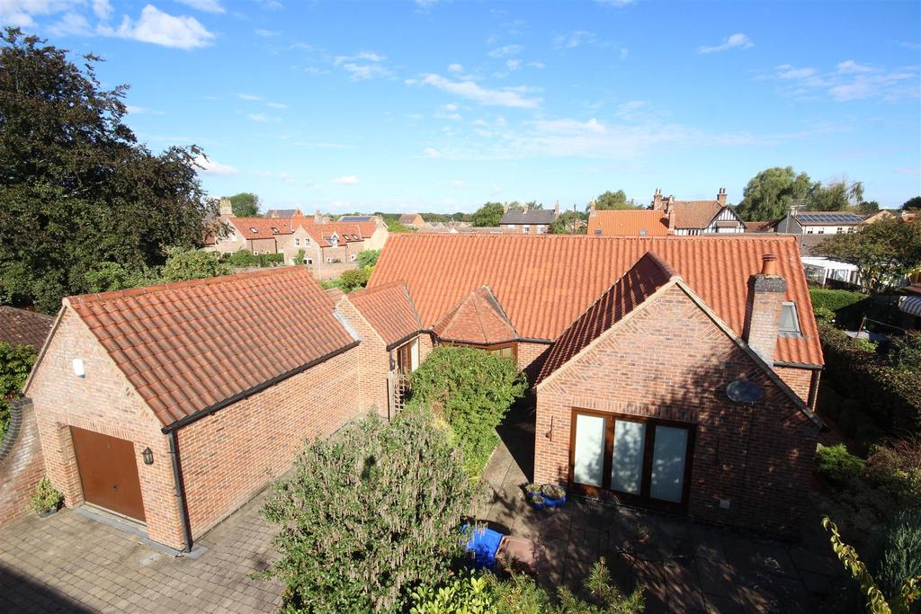 West End Cottages, Barnards Drive, South Cave, Brough 2 bed detached