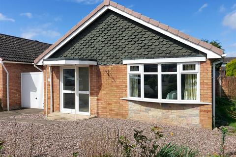 2 bedroom semi-detached bungalow for sale, Oak Apple Close, Stourport-On-Severn