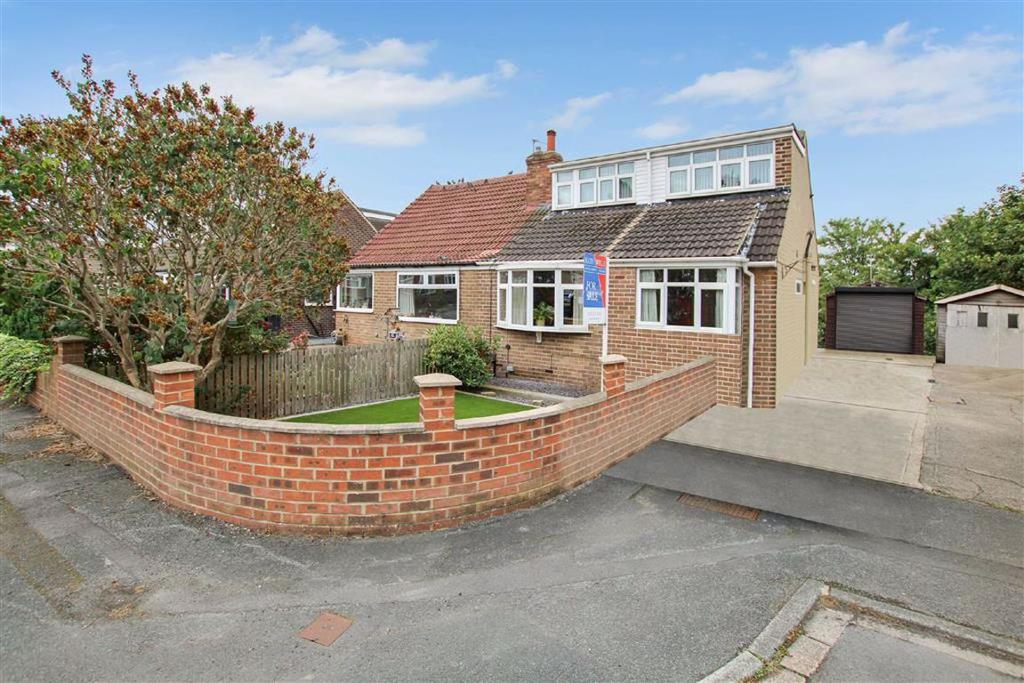 Heather Grove, Bramley, Leeds, West... 3 bed semidetached bungalow £