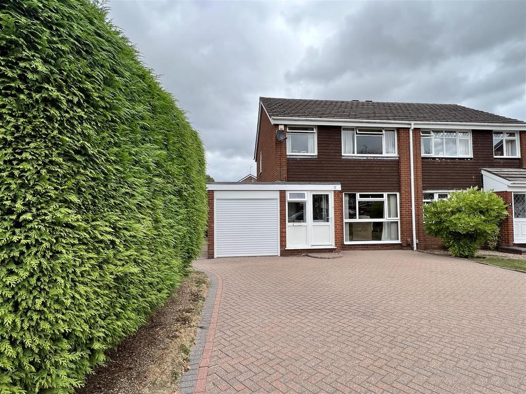 Coppice Walk, Cheswick Green, Solihull 3 bed semidetached house for
