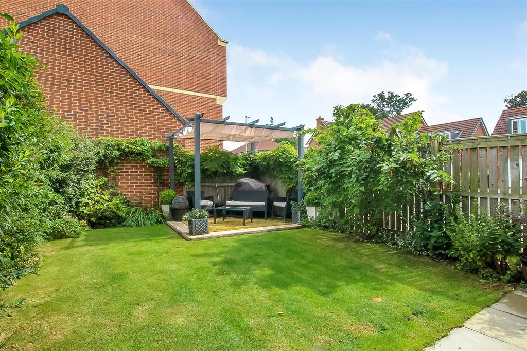 Glaisdale Court, Darlington 4 bed townhouse for sale £300,000
