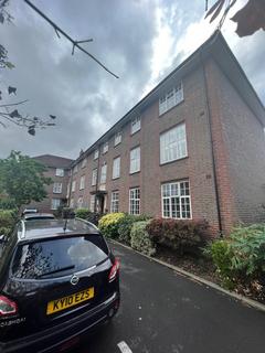 3 bedroom apartment to rent, Chandos Court, Southgate