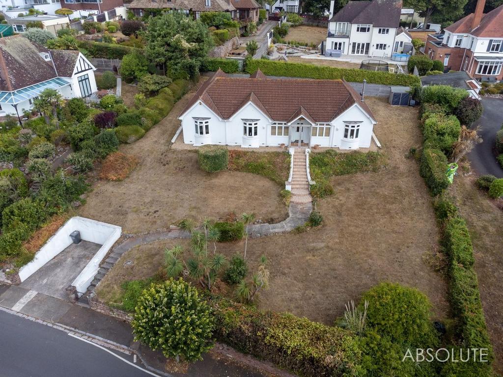 Broadpark Road, Torquay, Devon, TQ2 3 bed detached house £750,000