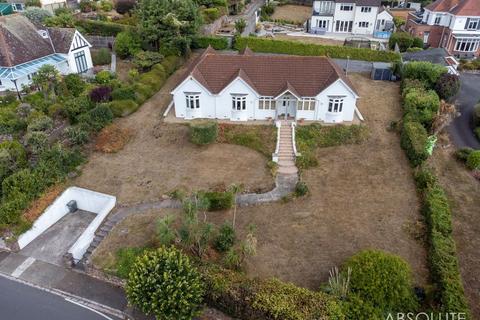 3 Broadpark Road, Torquay, TQ2 6TD