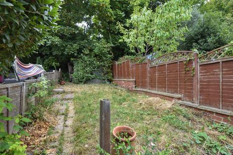 71 Elgar Road, Reading, RG2 0DQ
