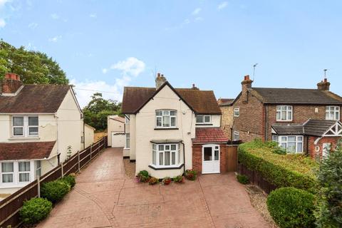 305 Farnham Road, Slough, SL2 1HD