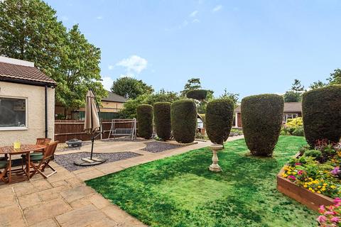 305 Farnham Road, Slough, SL2 1HD