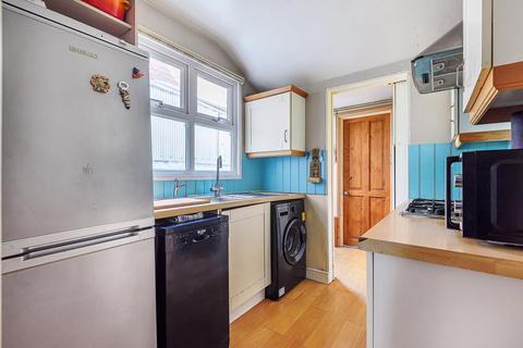 59 Albany Road, Reading, RG30 2UL