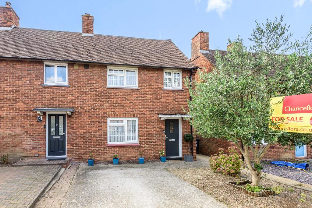 Basingstoke, Hampshire, RG22 3 bed semidetached house for sale £375,000