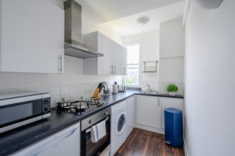 2 bedroom flat to rent, Hill Street, Mayfair, London, W1J