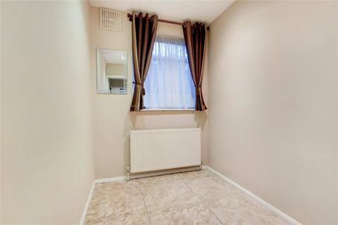 7 Riverside Gardens, Wembley, HA0 1JF