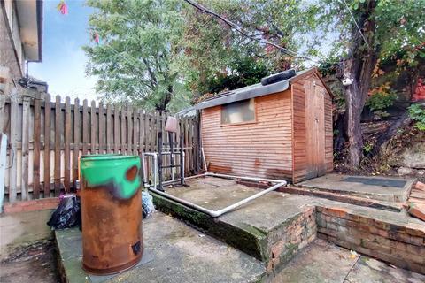 7 Riverside Gardens, Wembley, HA0 1JF